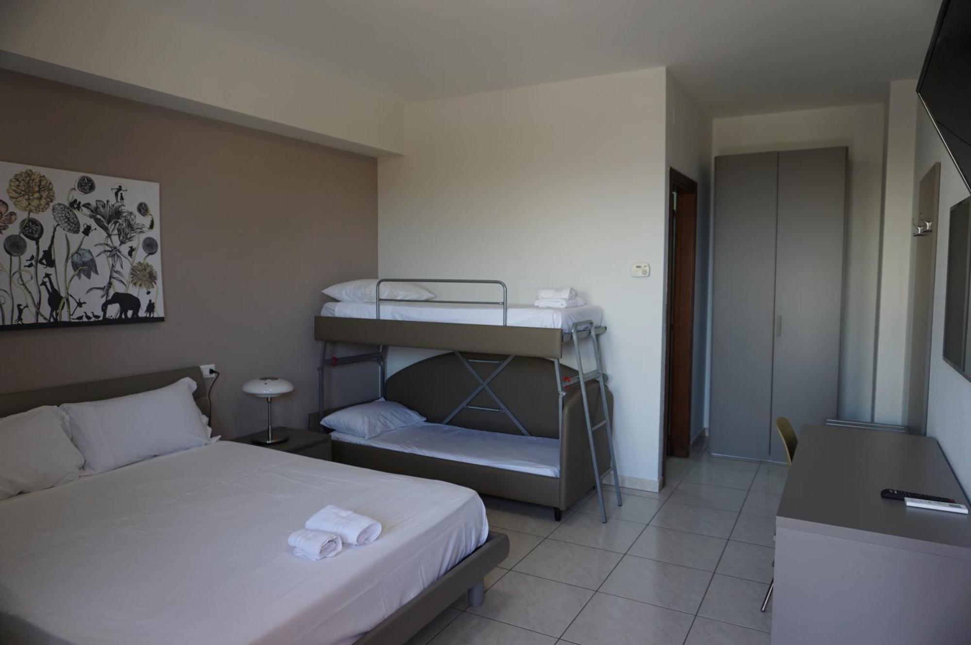La Terrazza Motta Bed & Breakfast Atri Bagian luar foto