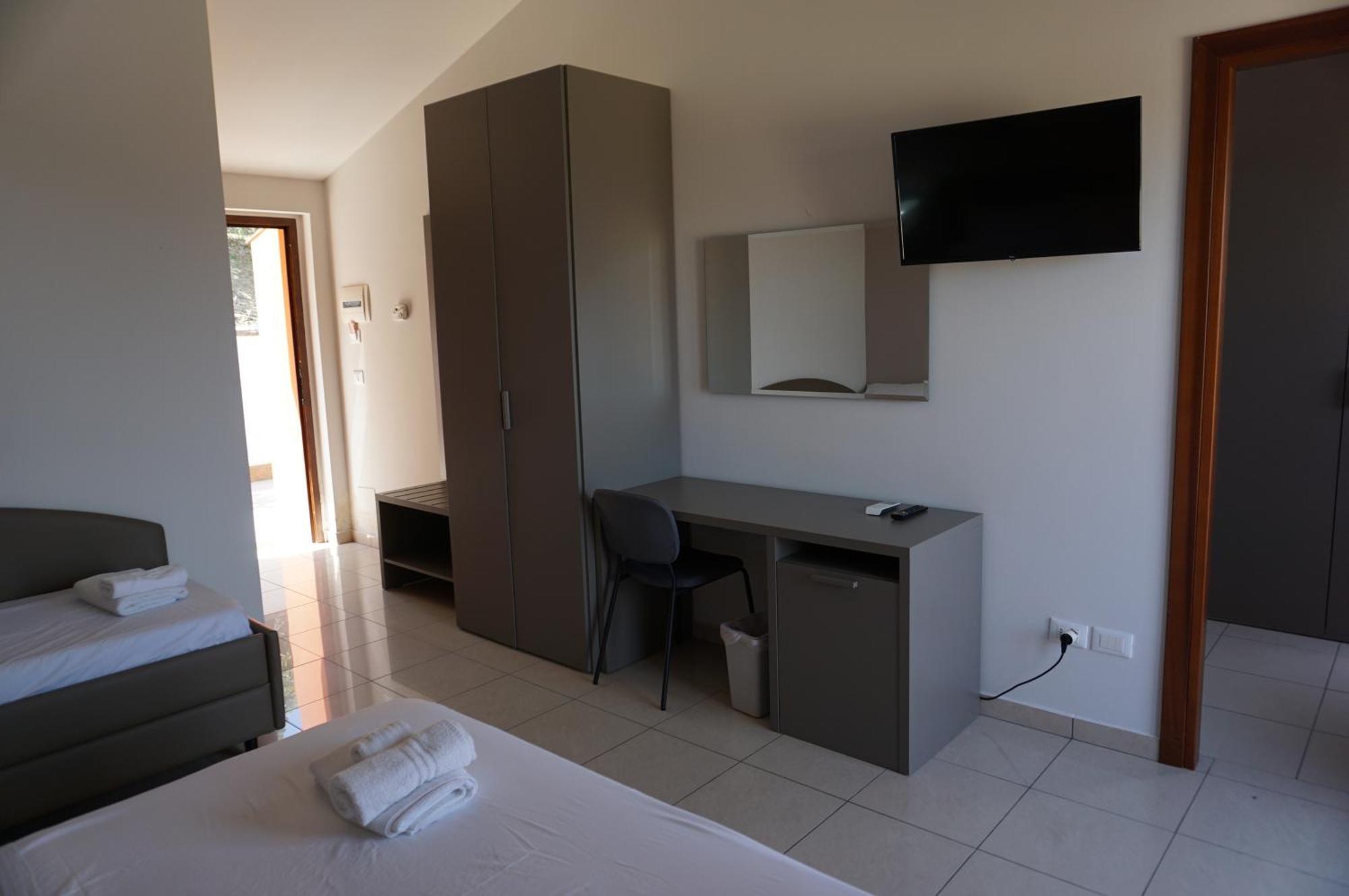 La Terrazza Motta Bed & Breakfast Atri Bagian luar foto