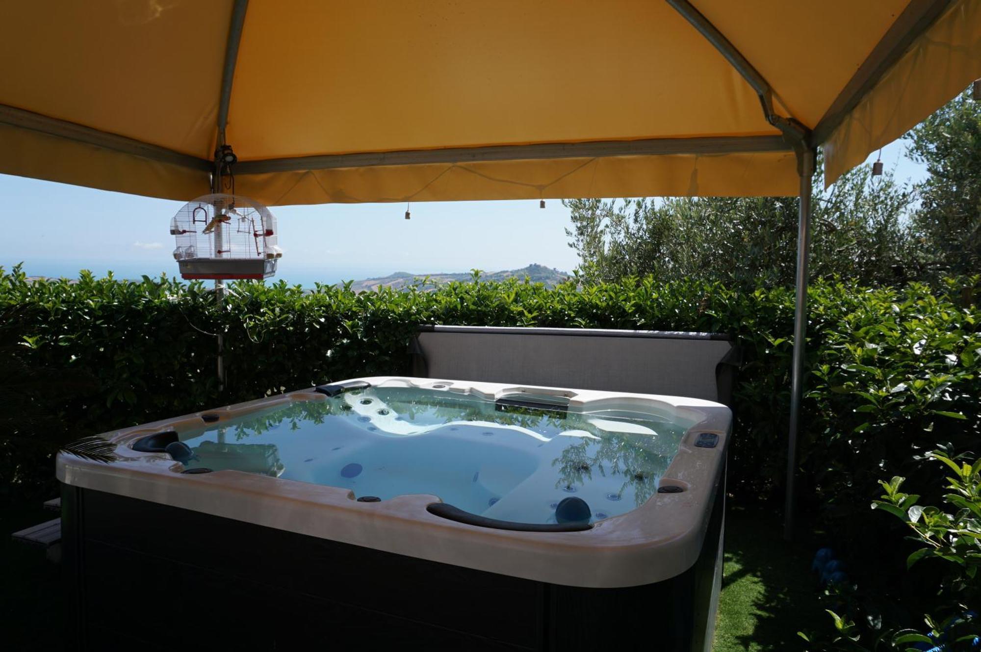 La Terrazza Motta Bed & Breakfast Atri Bagian luar foto